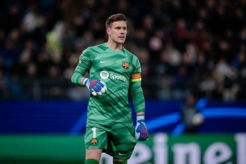 Ter Stegen đối mặt nguy cơ nghỉ thi đấu 3 tháng